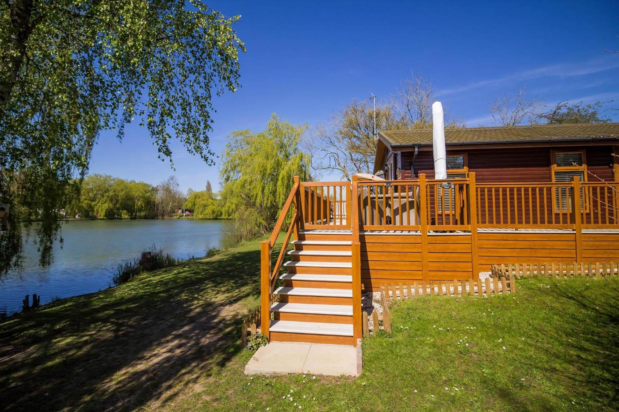 Stunning Lodge With Free Wifi For Hire At Carlton Meres In Suffolk Ref 60013M Сексмендем Екстер'єр фото